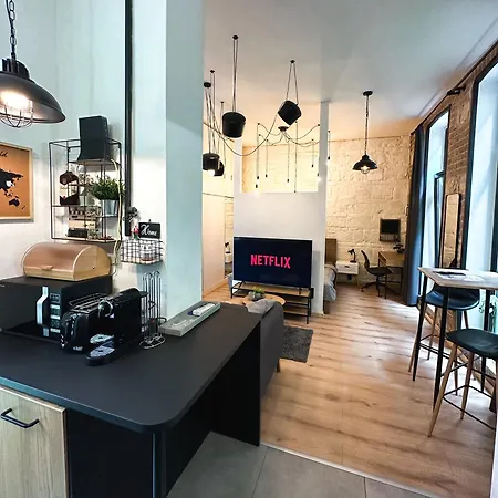 Apartmán Urban With Private Garden Near Andrassy