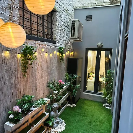 Apartamento Urban With Private Garden Near Andrassy *