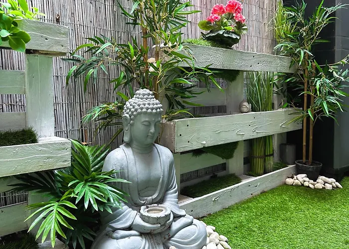 Urban With Private Garden Near Andrassy Appartamento Budapest